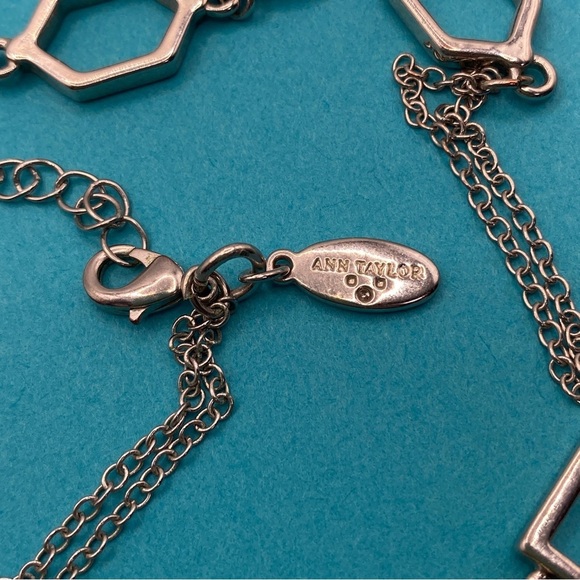 ANN TAYLOR Silvertone Chain Long Necklace - Picture 4 of 9